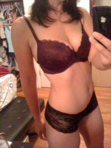 Read more about the article Mi iniciación ardiente en el jet privado: placer VIP sin límites