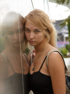 Read more about the article Mi noche prohibida en el yate privado del sur de Francia