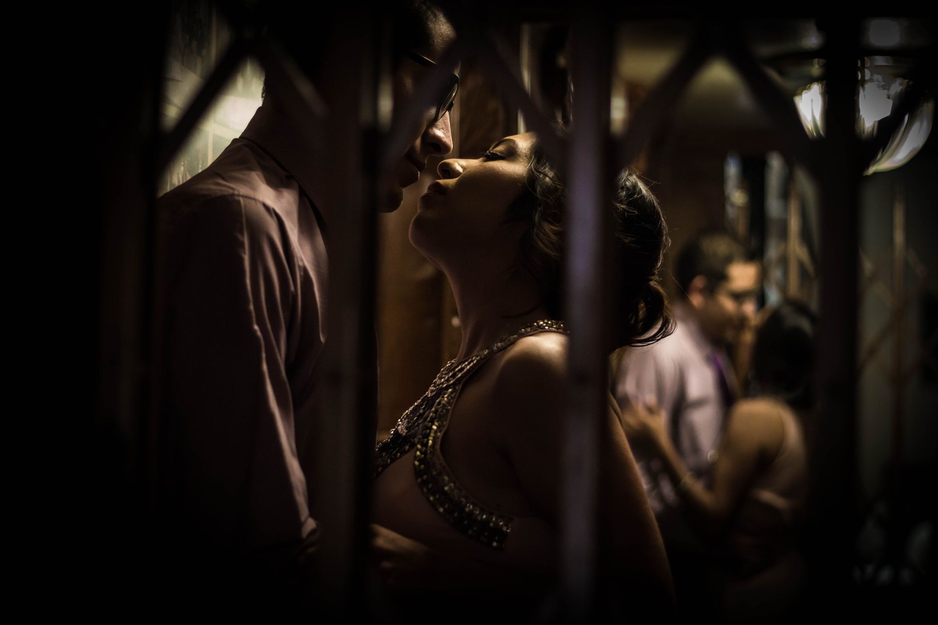 Read more about the article Mi Noche Prohibida en el Yate Privado: Sexo Crudo con Mi Ex